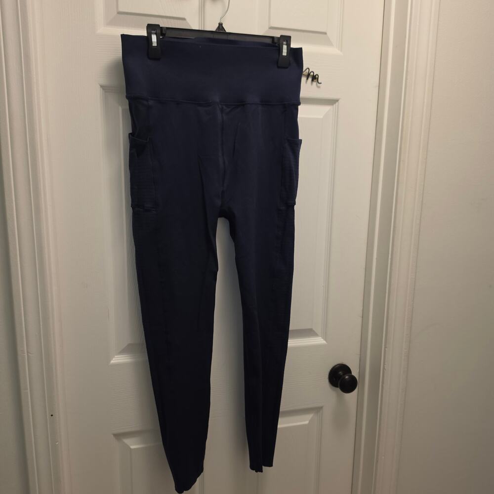 Fabletics Women's 3x Navy Sculptknit leggings with side mesh panel and pockets